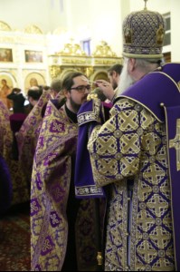 Всенощное бдение на Архиерейском подворье – храме во имя преподобного Серафима Саровского г.Саратова