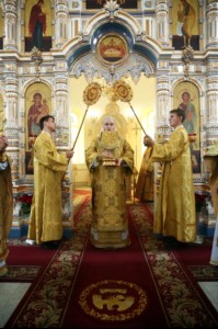 Божественная литургия в храме во имя святых первоверховных апостолов Петра и Павла г.Аткарска