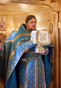 Божественная литургия в храме в честь Рождества Пресвятой Богородицы г.Саратова