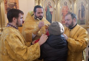 Совершена первая Литургия в новом храме на Увекском кладбище г.Саратова