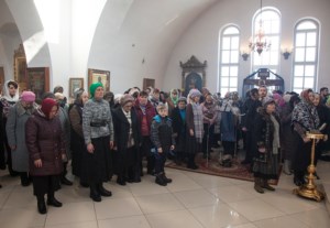 Божественная литургия в храме во имя святого благоверного князя Александра Невского города Ртищева Балашовской епархии