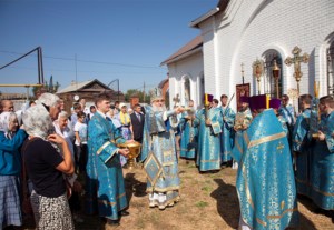 Божественная литургия в храме в честь Владимирской иконы Божией Матери с. Багаевка Саратовского района