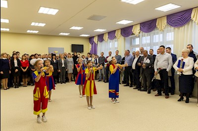 Митрополит Лонгин освятил новое здание детского сада в Татищево