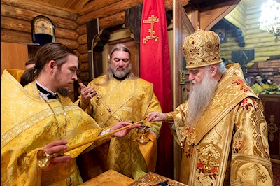 Митрополит Лонгин совершил Великое освящение храма Преображения Господня р.п. Соколовый