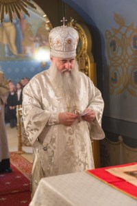 Митрополит Лонгин совершил чин Великого освящения воды