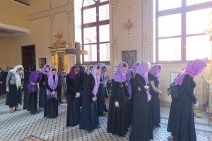 Литургия Преждеосвященных Даров на Архиерейском подворье — в храме во имя святого апостола и евангелиста Иоанна Богослова при СПДС