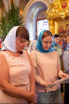 Всенощное бдение в Свято-Троицком кафедральном соборе г.Саратова