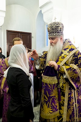 Всенощное бдение на Архиерейском подворье – в храме в честь иконы Божией Матери «Утоли моя печали» г. Саратова