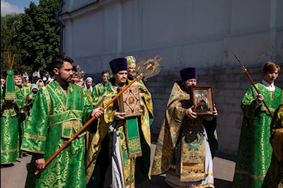 Божественная литургия в храме Сошествия Святого Духа г. Саратова