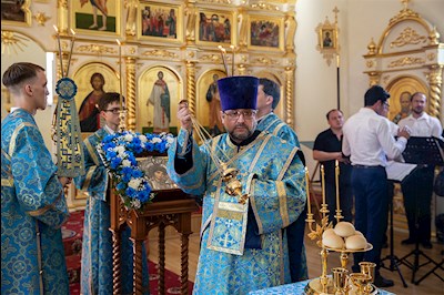 Всенощное бдение в храме в честь Казанской иконы Божией Матери р.п. Татищево