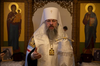 Совершена панихида по саратовским святителям