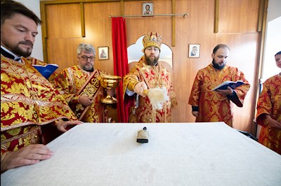 Митрополит Игнатий совершил Великое освящение храма Архангела Михаила с. Курдюм и первую Божественную литургию в новоосвященном храме
