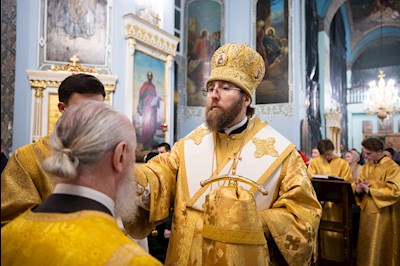 Митрополит Игнатий совершил всенощное бдение в Свято-Духовском соборе г. Саратова
