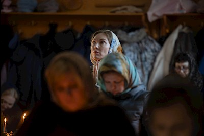 Митрополит Игнатий совершил великое повечерие с чтением Великого покаянного канона преподобного Андрея Критского в Покровском соборе г. Саратова