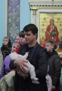 Божественная литургия в Духосошественском кафедральном соборе города Саратова