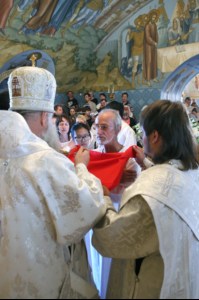 Крещальная литургия в Свято-Троицком соборе Саратова