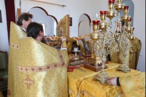 Божественная Литургия в храме святых первоверховных апостолов Петра и Павла г.Красноармейска