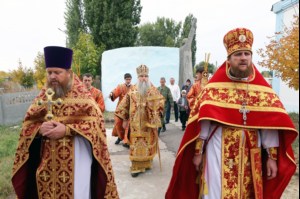 Божественная литургия в храме во имя мучениц Веры, Надежды, Любови и матери их Софии поселка Светлый Татищевского района