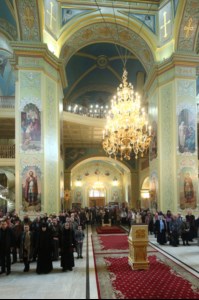 Божественная литургия в храме в честь Покрова Пресвятой Богородицы г. Саратова
