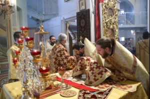 Божественная литургия в храме во имя Всех Святых, в земле Российской просиявших г. Саратова
