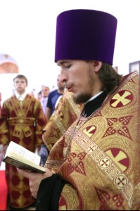 Всенощное бдение в храме во имя святых царственных страстотерпцев п. Дубки