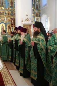Всенощное бдение в Свято-Сергиевском женском монастыре села Алексеевка Базарно-Карабулакского района