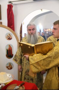 Божественная литургия в храме в честь Благовещения Пресвятой Богородицы г.Саратова