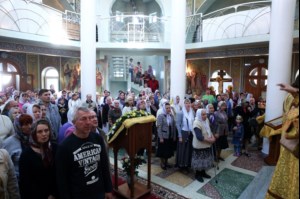 Божественная литургия в храме во имя Всех Святых, в земле Российской просиявших, г. Саратова