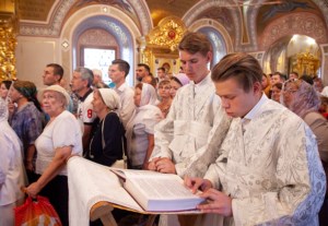 Всенощное бдение в Свято-Троицком кафедральном соборе г. Саратова