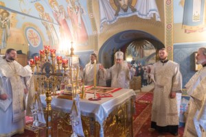 Митрополит Лонгин совершил чин Великого освящения воды
