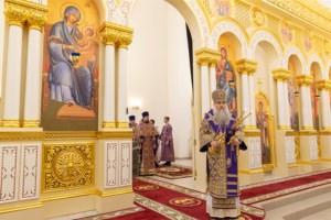 Божественная литургия в храме святителя Спиридона Тримифунтского г. Саратова