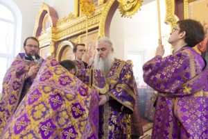 Божественная литургия в храме во имя святой великомученицы Екатерины г. Саратова