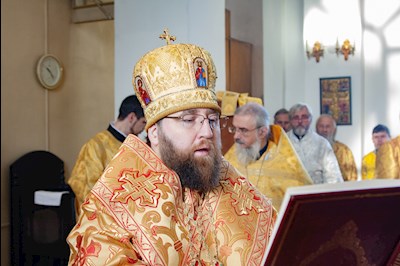 Митрополит Игнатий совершил Божественную литургию в храме Казанской иконы Божией Матери г. Саратова