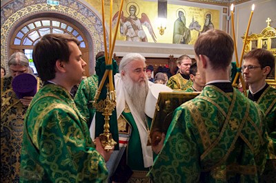 Всенощное бдение в Свято-Троицком кафедральном соборе г. Саратова