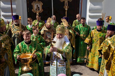 Божественная литургия в храме Сошествия Святого Духа г. Саратова