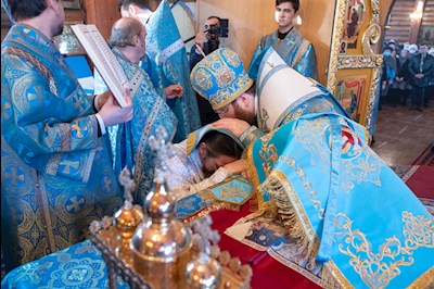 Митрополит Игнатий совершил Божественную литургию в храме в честь Сретения Господня г. Саратова
