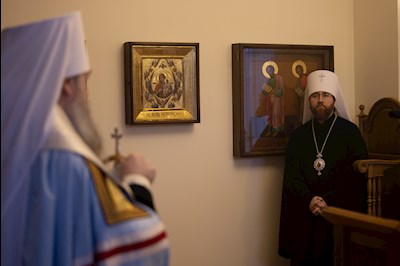 Совершена панихида по саратовским святителям