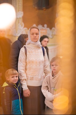 Митрополит Игнатий совершил Божественную литургию и молебен на новый год в Покровском соборе г. Саратова