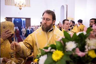 Митрополит Игнатий совершил всенощное бдение в храме апостола и евангелиста Иоанна Богослова г. Саратова
