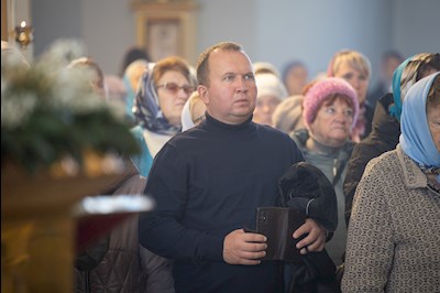 Митрополит Игнатий совершил Божественную литургию в Покровском храме г. Петровска