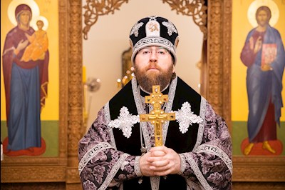 Митрополит Игнатий совершил ночную Литургию Преждеосвященных Даров в крестовом храме священномученика Гермогена, епископа Тобольского (Саратовского и Царицынского)