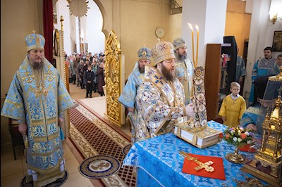 Митрополит Игнатий возглавил соборное архиерейское богослужение в Казанском храме г. Саратова