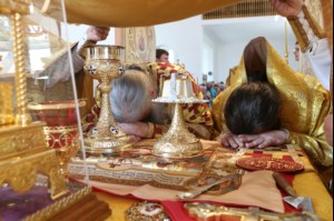 Божественная Литургия в храме святых первоверховных апостолов Петра и Павла г.Красноармейска