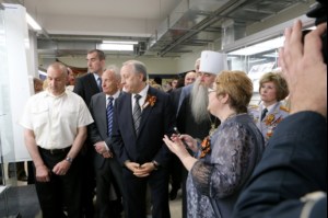 Митрополит Лонгин принял участие в торжественных мероприятиях в парке Победы на Соколовой горе