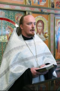 Божественная литургия в храме во имя святителя Тихона, епископа Воронежского, Задонского чудотворца г.Саратова