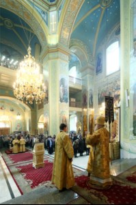 Божественная литургия в храме в честь Покрова Пресвятой Богородицы г. Саратова