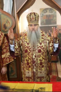 Божественная литургия в храме в честь Воздвижения Честнаго и Животворящего Креста Господня на территории Вольского военного института материального обеспечения