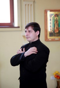 Литургия Преждеосвященных Даров на Архиерейском подворье — храме во имя святого апостола и евангелиста Иоанна Богослова при Саратовской православной духовной семинарии