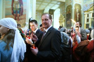 Пасхальная вечерня в храме Покрова Пресвятой Богородицы г.Саратова