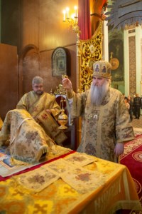 Божественная литургия в храме Сошествия Святого Духа г. Саратова